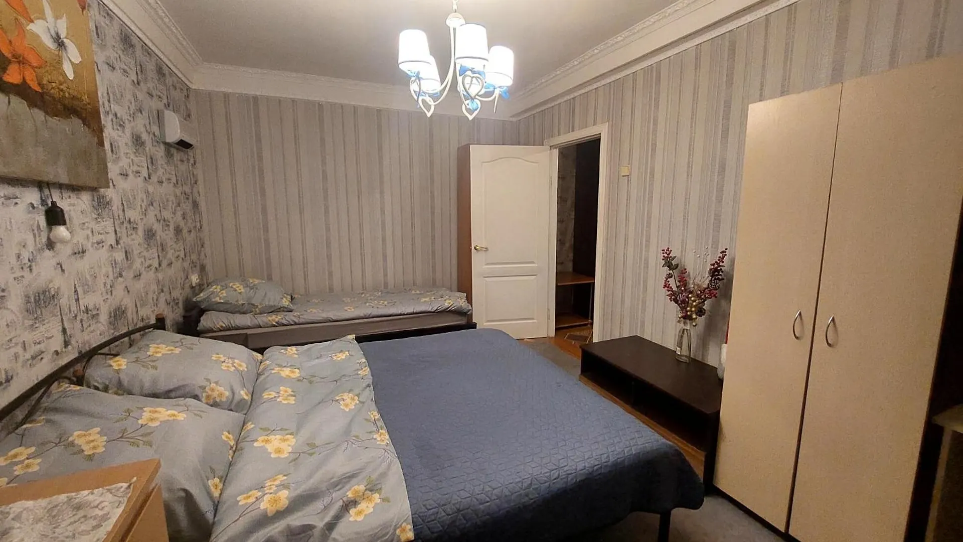 2 Bedroom Apartment Metro Vasilkovskaya كييف
