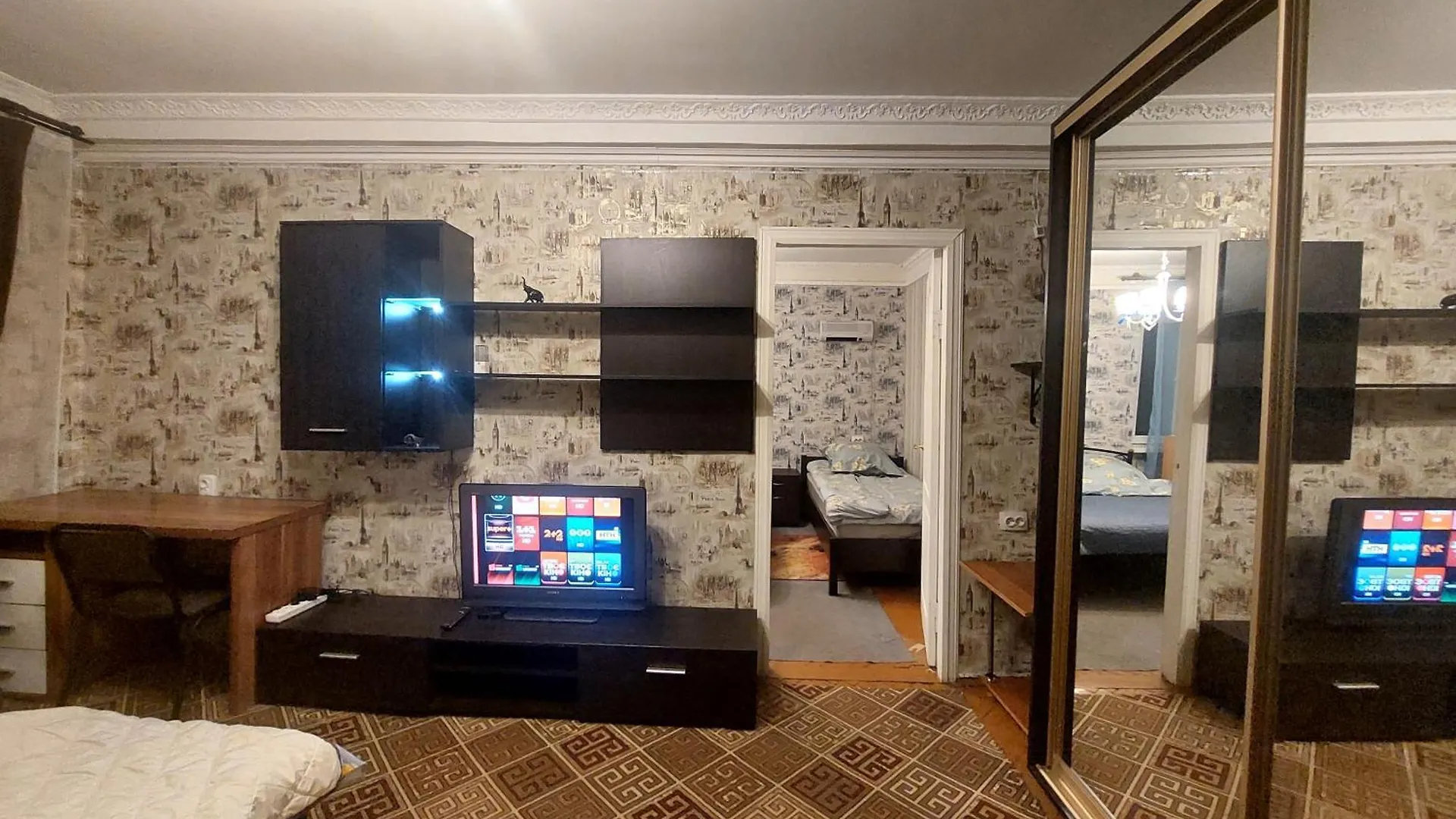 2 Bedroom Apartment Metro Vasilkovskaya كييف