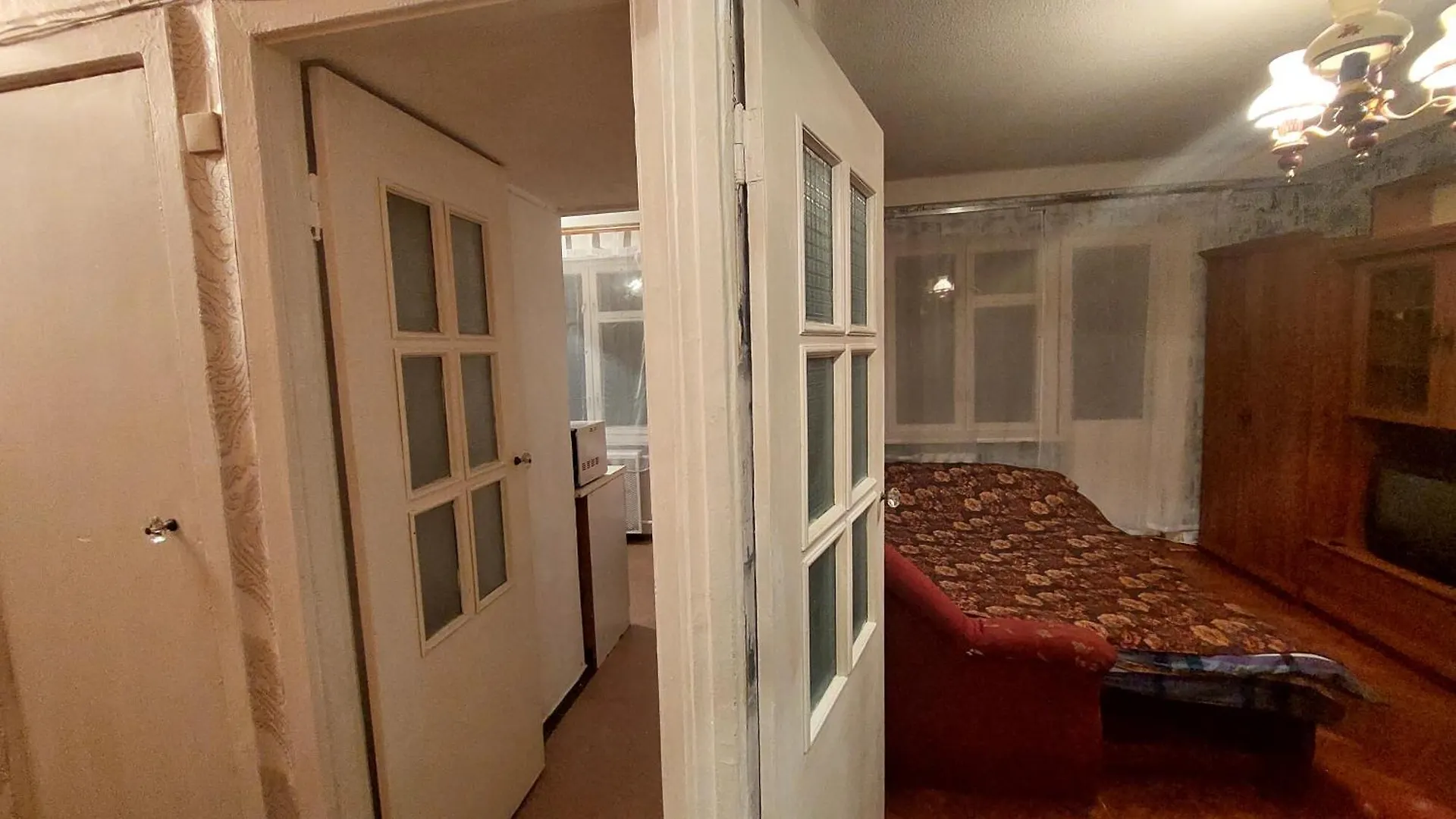 2 Bedroom Apartment Metro Vasilkovskaya Kyjev