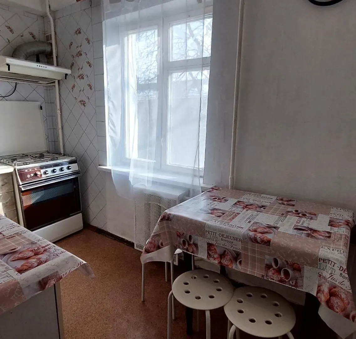 2 Bedroom Apartment Metro Vasilkovskaya Kyjev