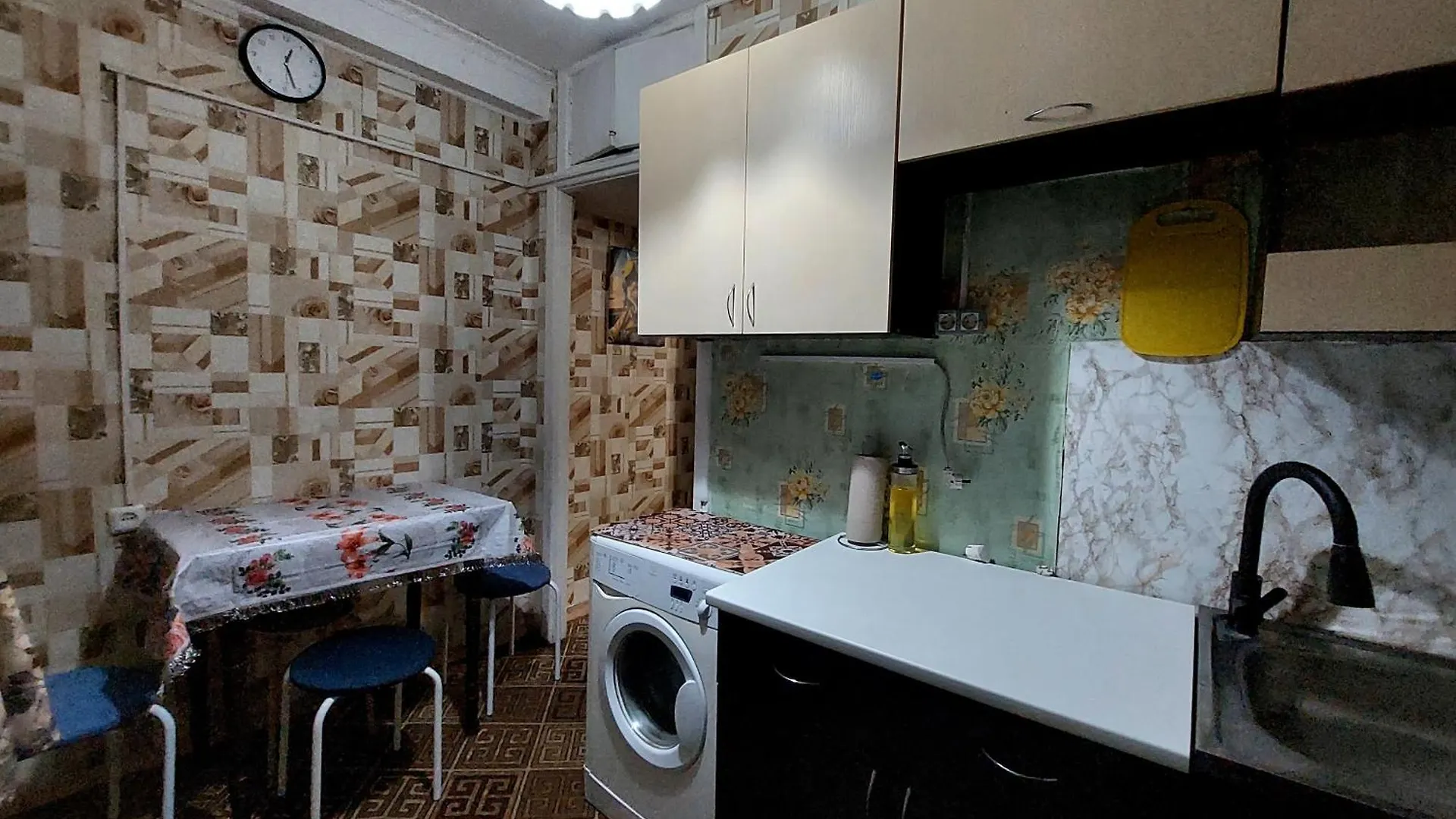 2 Bedroom Apartment Metro Vasilkovskaya Kyjev 0*,  Ukrajina